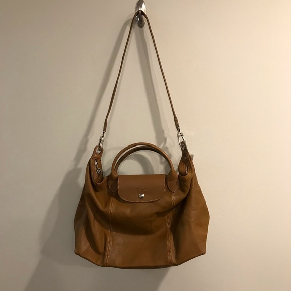 longchamp cuir camel